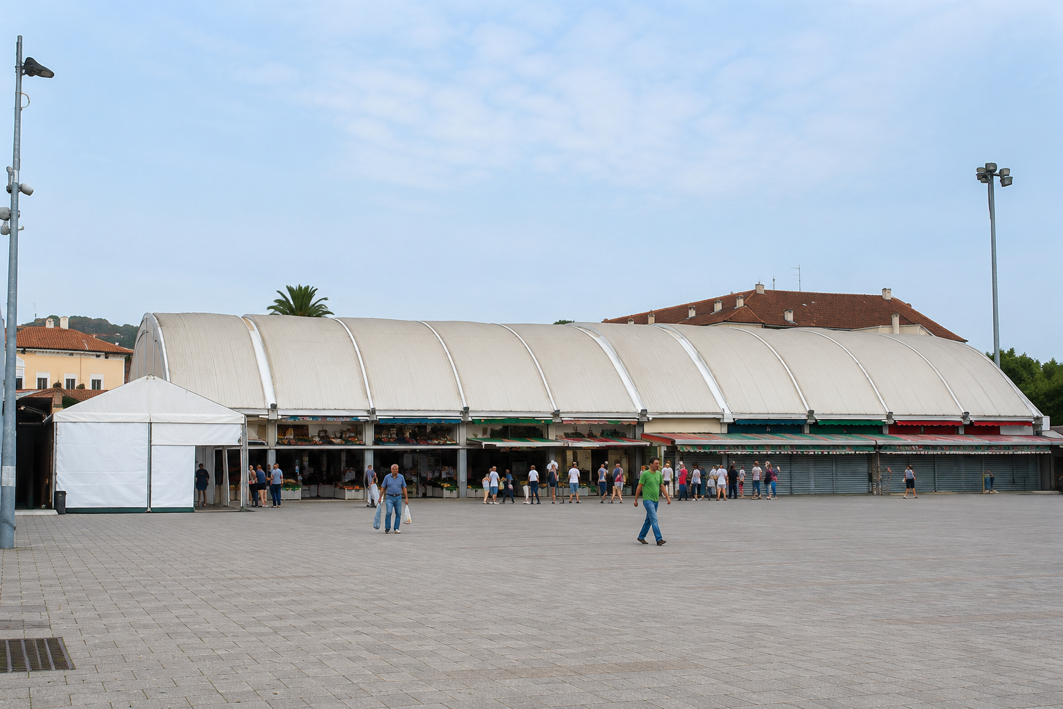 La Laguna Market